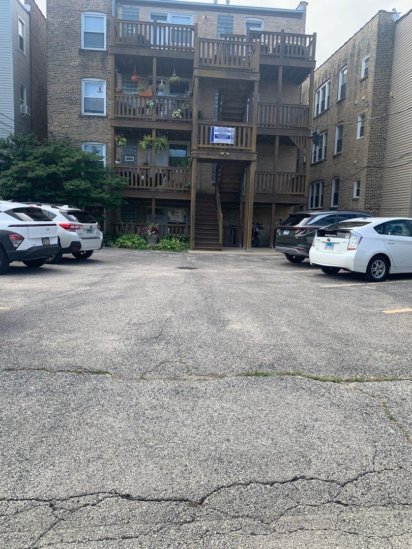 1734 W Foster Avenue P-4