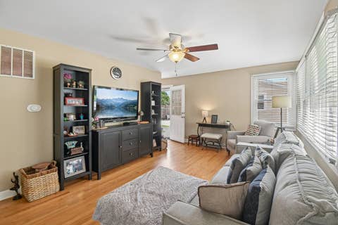 Tiny photo for 3002 Owl Drive, Rolling Meadows, IL 60008 (MLS # 12697910)
