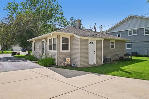 Tiny photo for 3002 Owl Drive, Rolling Meadows, IL 60008 (MLS # 12697910)