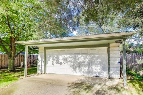 Tiny photo for 734 Bonnie Brae Place, River Forest, IL 60305 (MLS # 12427986)