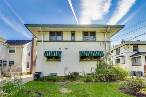 Tiny photo for 734 Bonnie Brae Place, River Forest, IL 60305 (MLS # 12427986)