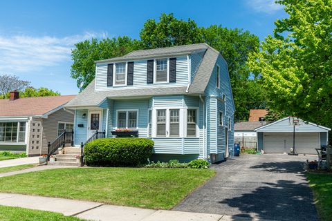 A home in Des Plaines