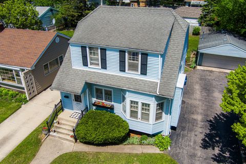 A home in Des Plaines