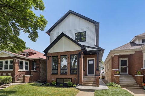 Photo of 4941 N Kildare Avenue, Chicago, IL 60630 (MLS # 12703833)