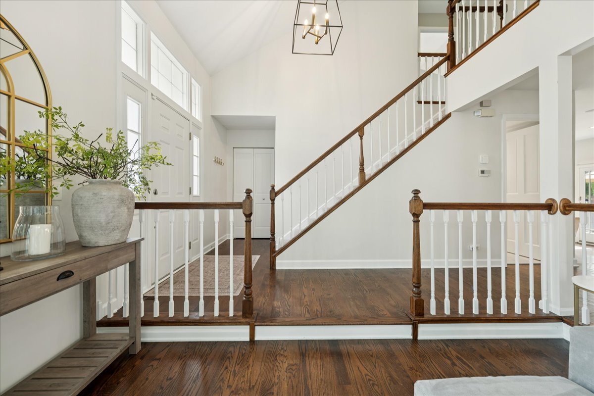 1148 Oxford Lane
