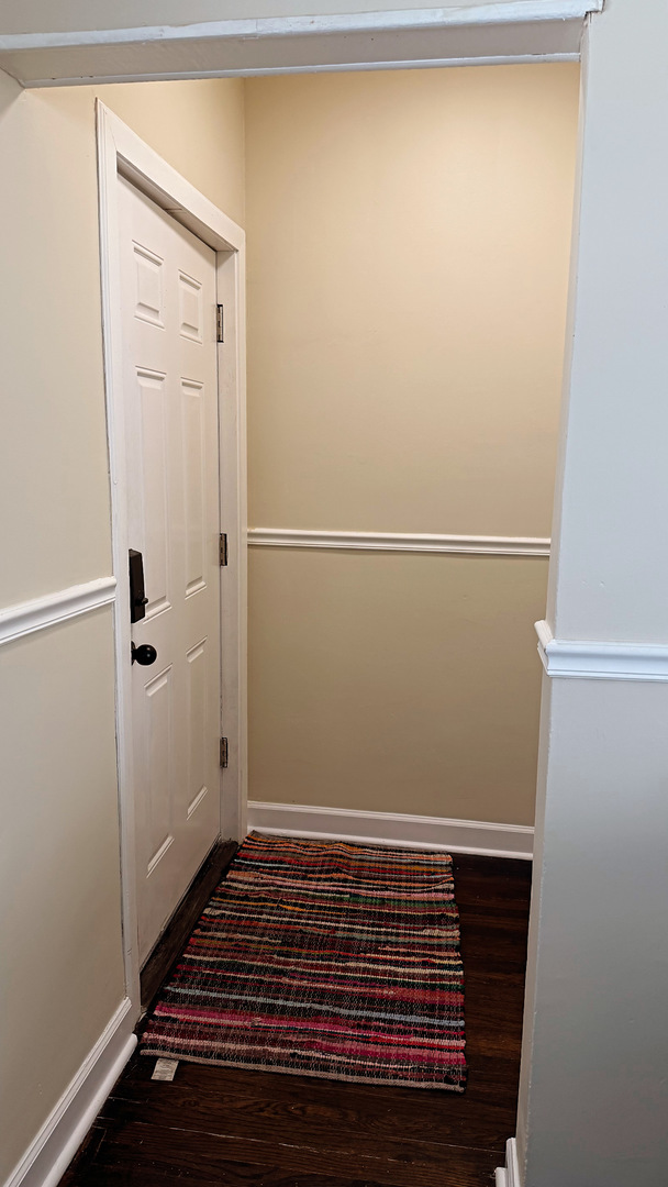 10529 S Perry Avenue