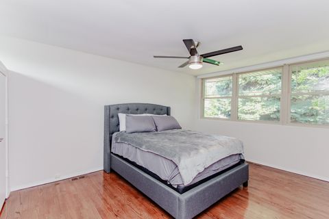 Tiny photo for 3819 W Greenleaf Avenue, Lincolnwood, IL 60712 (MLS # 12467157)