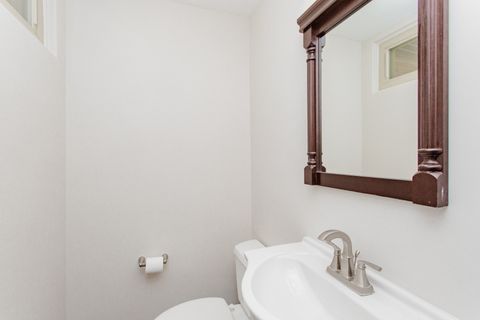 Tiny photo for 3819 W Greenleaf Avenue, Lincolnwood, IL 60712 (MLS # 12467157)