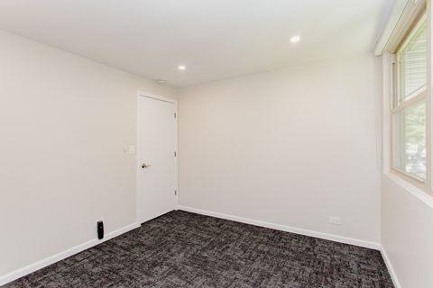 Tiny photo for 3819 W Greenleaf Avenue, Lincolnwood, IL 60712 (MLS # 12467157)