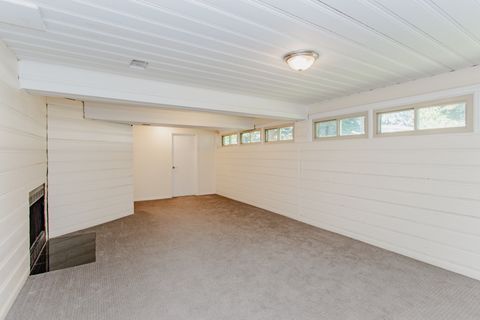 Tiny photo for 3819 W Greenleaf Avenue, Lincolnwood, IL 60712 (MLS # 12467157)