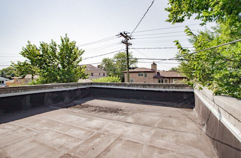 Tiny photo for 3819 W Greenleaf Avenue, Lincolnwood, IL 60712 (MLS # 12467157)