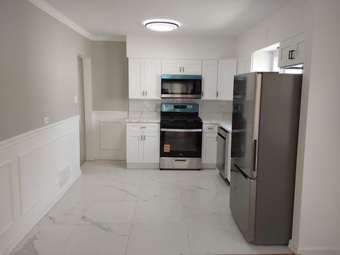 Tiny photo for 15524 Gouwens Lane, South Holland, IL 60473 (MLS # 12623410)