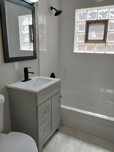 Tiny photo for 15524 Gouwens Lane, South Holland, IL 60473 (MLS # 12623410)