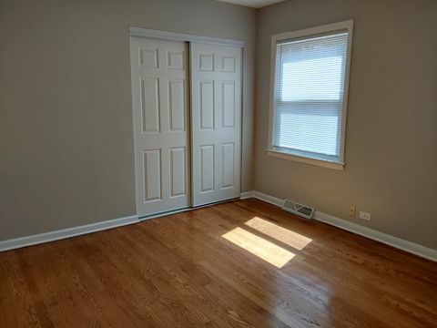 Tiny photo for 15524 Gouwens Lane, South Holland, IL 60473 (MLS # 12623410)