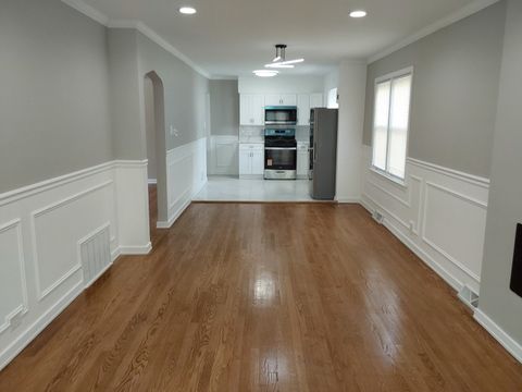 Tiny photo for 15524 Gouwens Lane, South Holland, IL 60473 (MLS # 12623410)