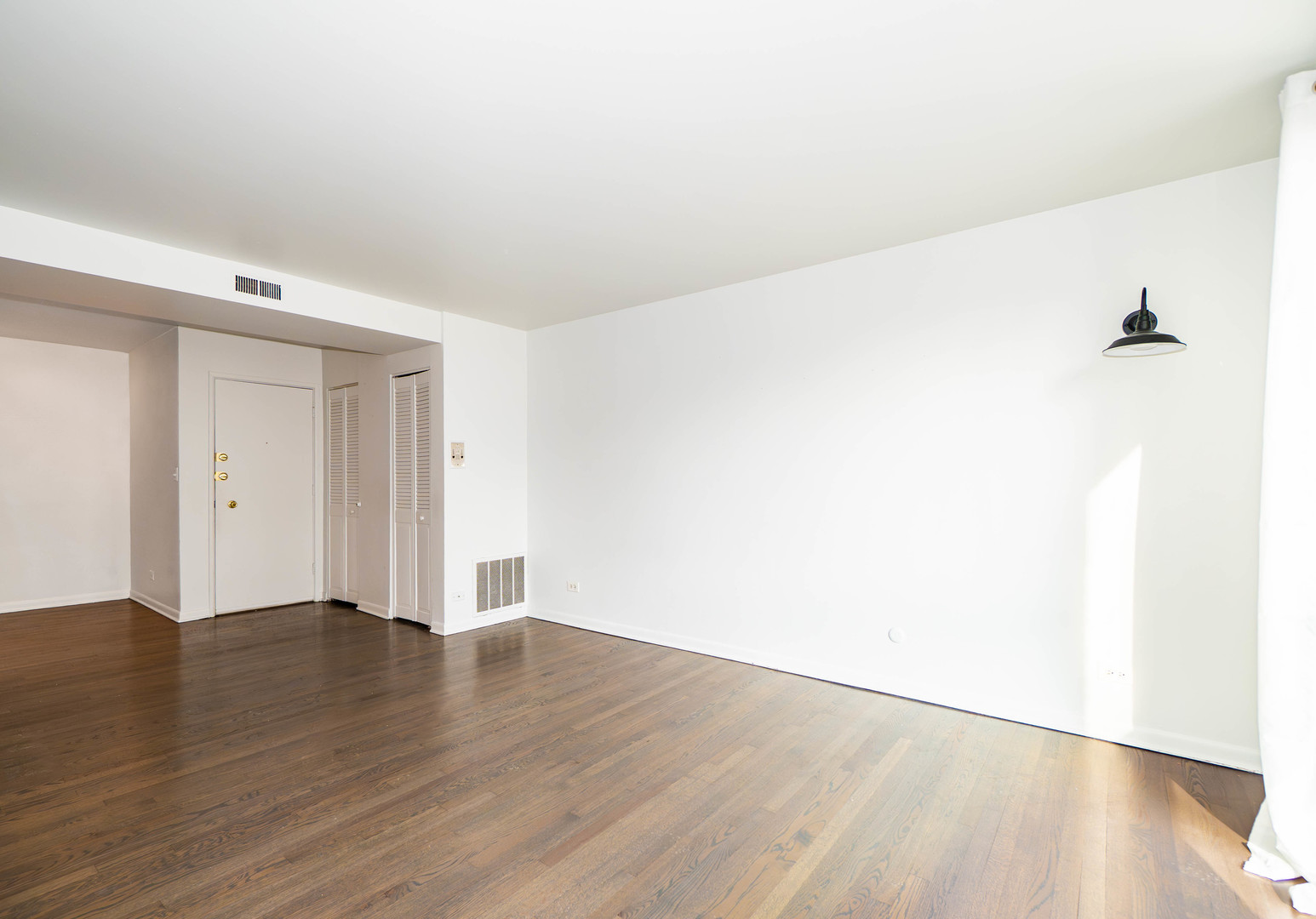 2201 N Cleveland Avenue 306