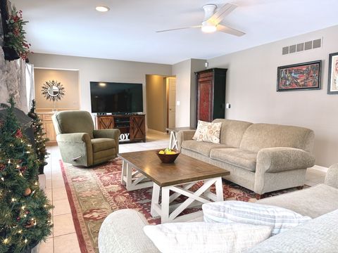 Tiny photo for 842 Winmoor Drive, Sleepy Hollow, IL 60118 (MLS # 12550778)