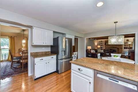 Tiny photo for 26W050 Macarthur Avenue, Wheaton, IL 60188 (MLS # 12729338)