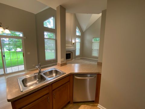 Tiny photo for 11900 Winterberry Lane, Plainfield, IL 60585 (MLS # 12426589)
