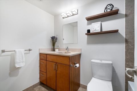 Tiny photo for 1525 W Barry Avenue #1F, Chicago, IL 60657 (MLS # 12597977)