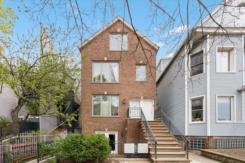 Photo of 1525 W Barry Avenue #1F, Chicago, IL 60657 (MLS # 12597977)