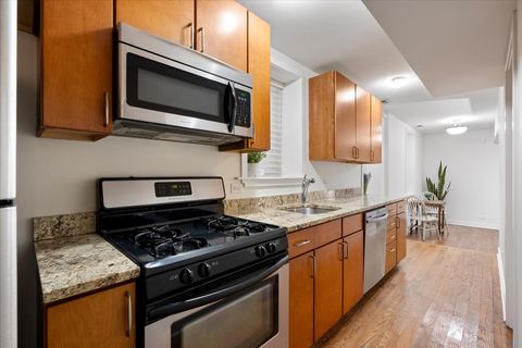 Tiny photo for 1525 W Barry Avenue #1F, Chicago, IL 60657 (MLS # 12597977)