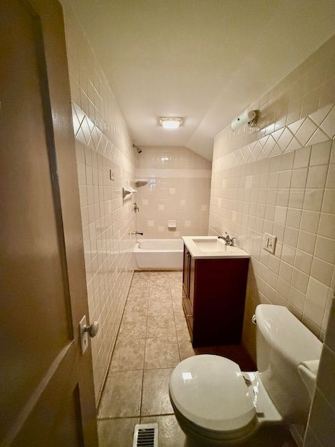 Tiny photo for 401 W Bradley Avenue, Champaign, IL 61820 (MLS # 12488022)