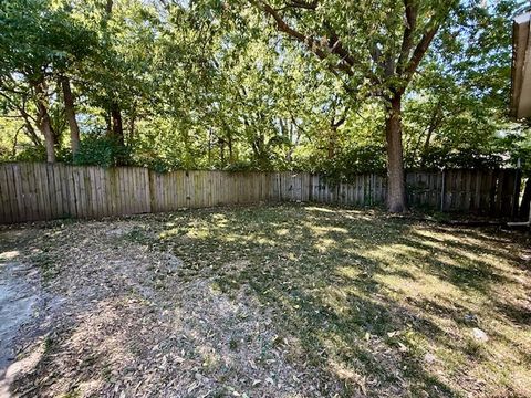 Tiny photo for 401 W Bradley Avenue, Champaign, IL 61820 (MLS # 12488022)