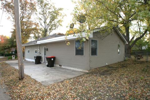 Tiny photo for 204 E 4th Street, Mackinaw, IL 61755 (MLS # 12513401)