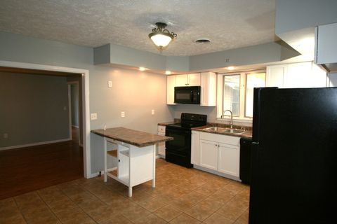 Tiny photo for 204 E 4th Street, Mackinaw, IL 61755 (MLS # 12513401)