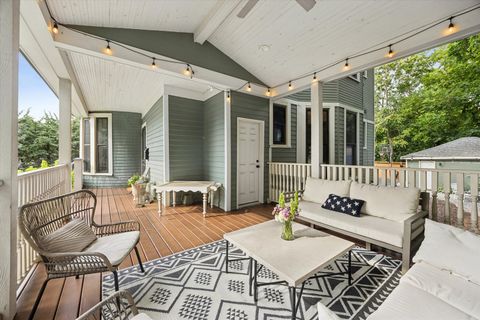 Tiny photo for 33 S Cowley Road, Riverside, IL 60546 (MLS # 12702498)