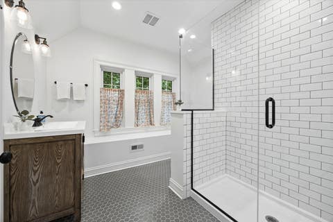 Tiny photo for 33 S Cowley Road, Riverside, IL 60546 (MLS # 12702498)