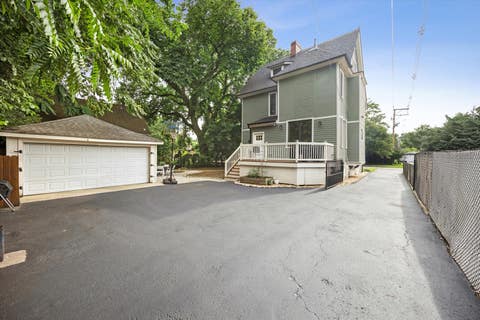 Tiny photo for 33 S Cowley Road, Riverside, IL 60546 (MLS # 12702498)