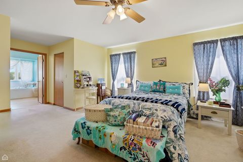 Tiny photo for 1017 Wheatland Drive, Crystal Lake, IL 60014 (MLS # 12639047)