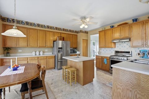 Tiny photo for 1017 Wheatland Drive, Crystal Lake, IL 60014 (MLS # 12639047)