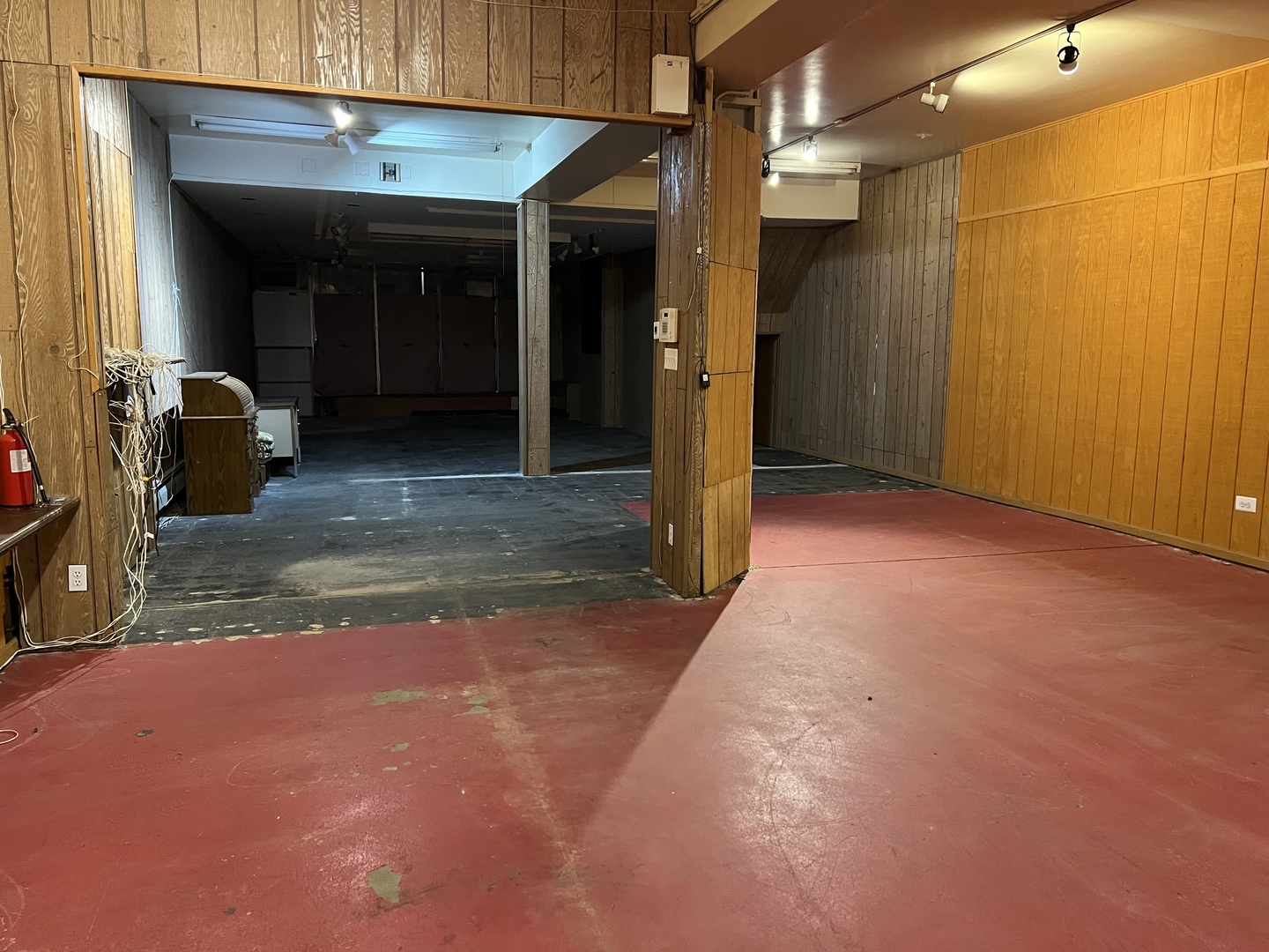 6037 W Belmont Avenue