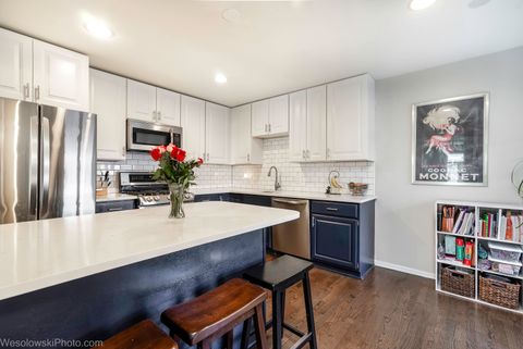 Tiny photo for 3315 N RACINE Avenue #E, Chicago, IL 60657 (MLS # 12385028)
