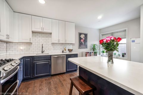Tiny photo for 3315 N RACINE Avenue #E, Chicago, IL 60657 (MLS # 12385028)