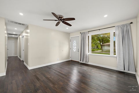 Tiny photo for 6910 Juniper Street, Hanover Park, IL 60133 (MLS # 12668030)