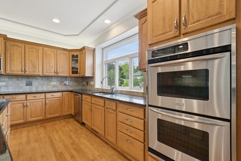 Tiny photo for 841 Black Walnut Drive, Sugar Grove, IL 60554 (MLS # 12481648)