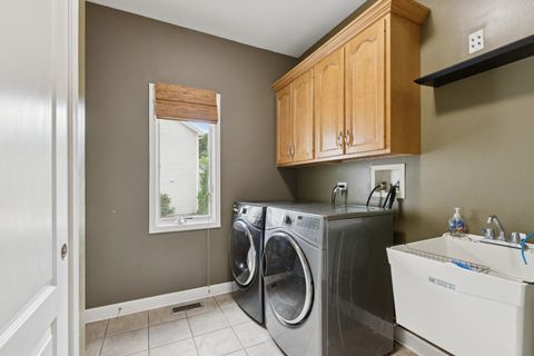 Tiny photo for 841 Black Walnut Drive, Sugar Grove, IL 60554 (MLS # 12481648)