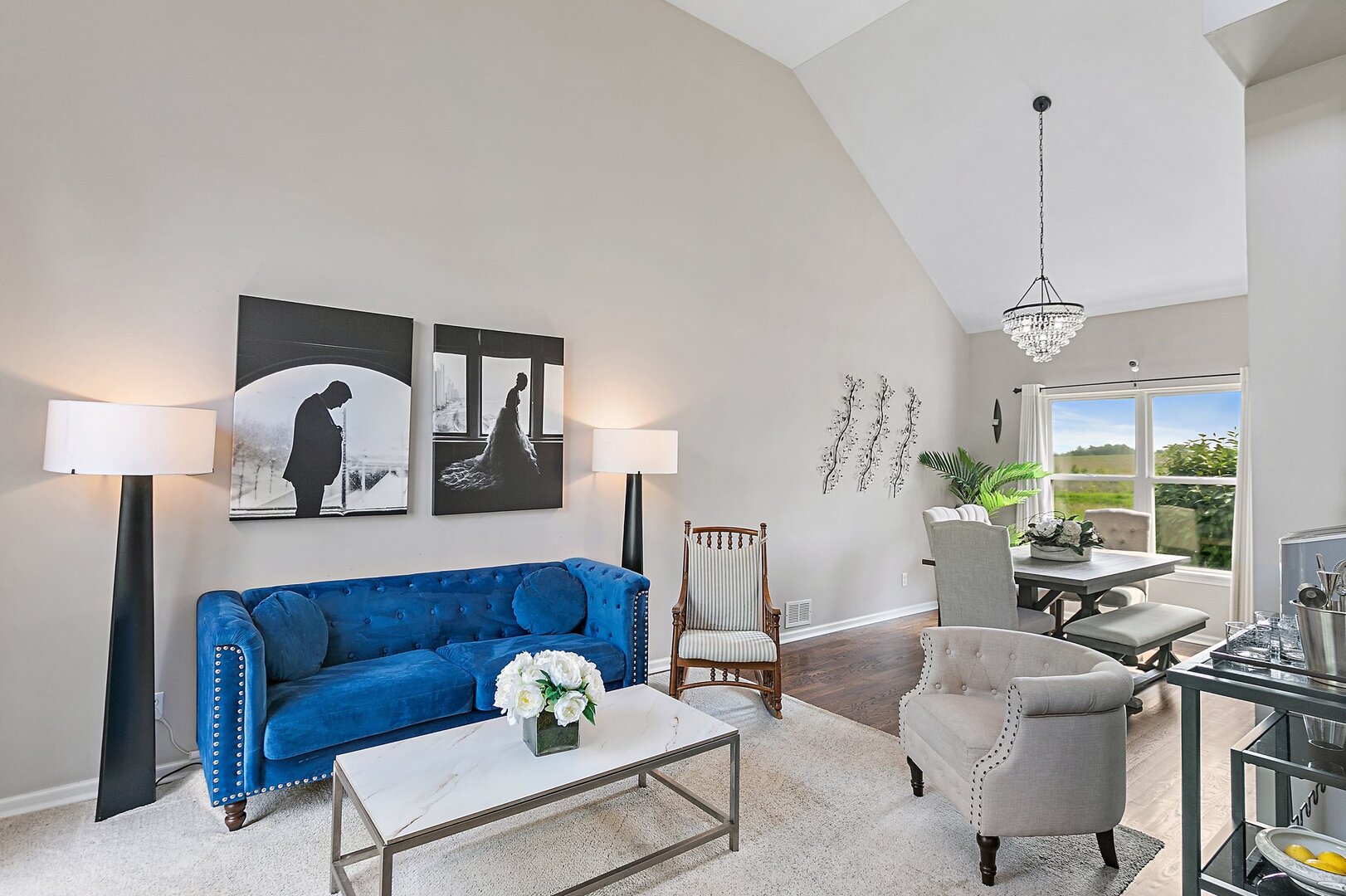 1S215 S Hyde Park