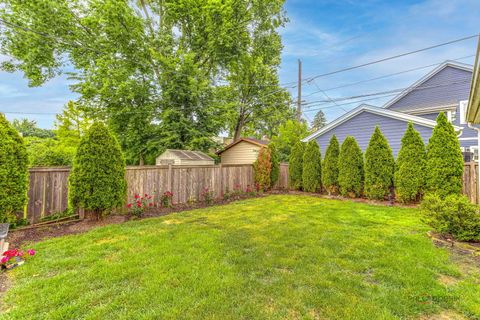 Tiny photo for 1341 Brophy Ave AVE, Park Ridge, IL 60068 (MLS # 12514362)