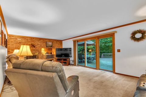 Tiny photo for 32381 N Forest Drive, Grayslake, IL 60030 (MLS # 12467992)