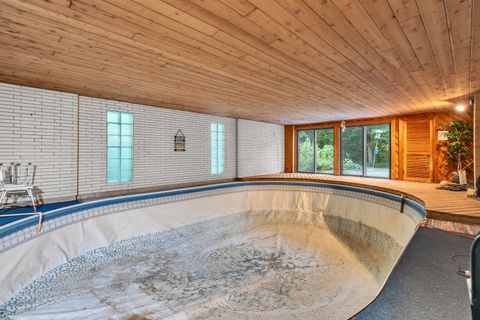 Tiny photo for 32381 N Forest Drive, Grayslake, IL 60030 (MLS # 12467992)