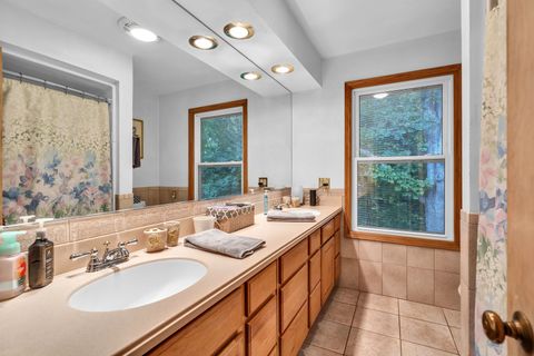 Tiny photo for 32381 N Forest Drive, Grayslake, IL 60030 (MLS # 12467992)