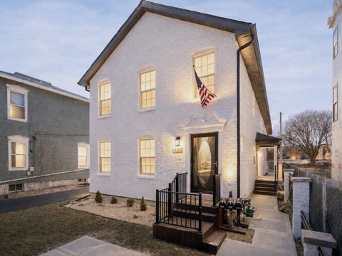 Photo of 325-327 N Loomis Street, Naperville, IL 60540 (MLS # 12776146)