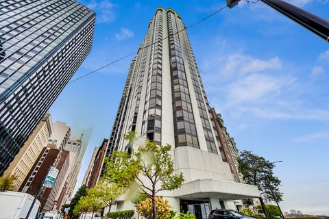 Photo of 990 N Lake Shore Drive #9a, Chicago, IL 60611 (MLS # 12768069)