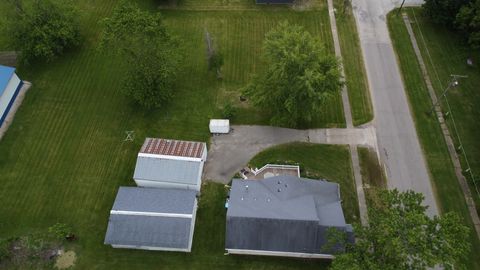 Tiny photo for 205 N Park Street, Milford, IL 60953 (MLS # 12368935)