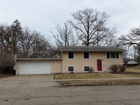Photo of 330 S Lakeshore Drive, Mundelein, IL 60060 (MLS # 12545835)